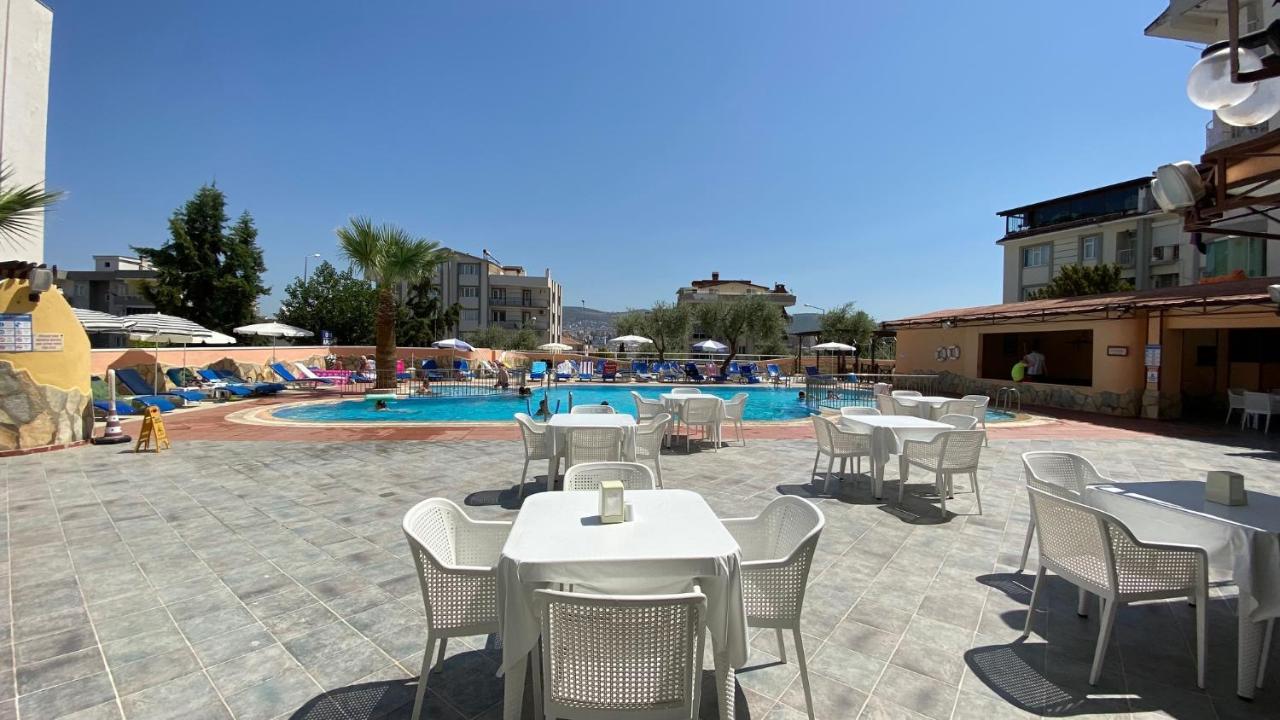 Oya Family Suites Kusadası Extérieur photo