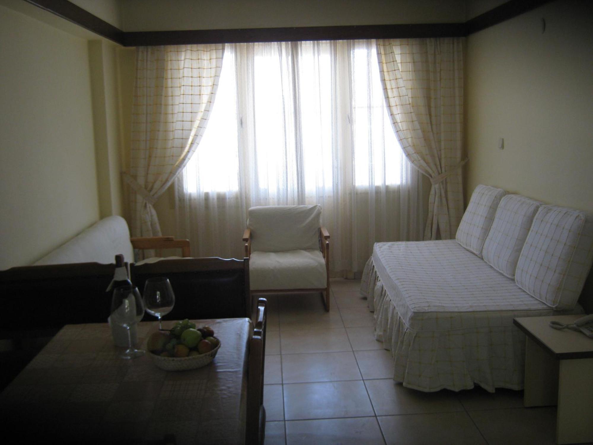 Oya Family Suites Kusadası Extérieur photo