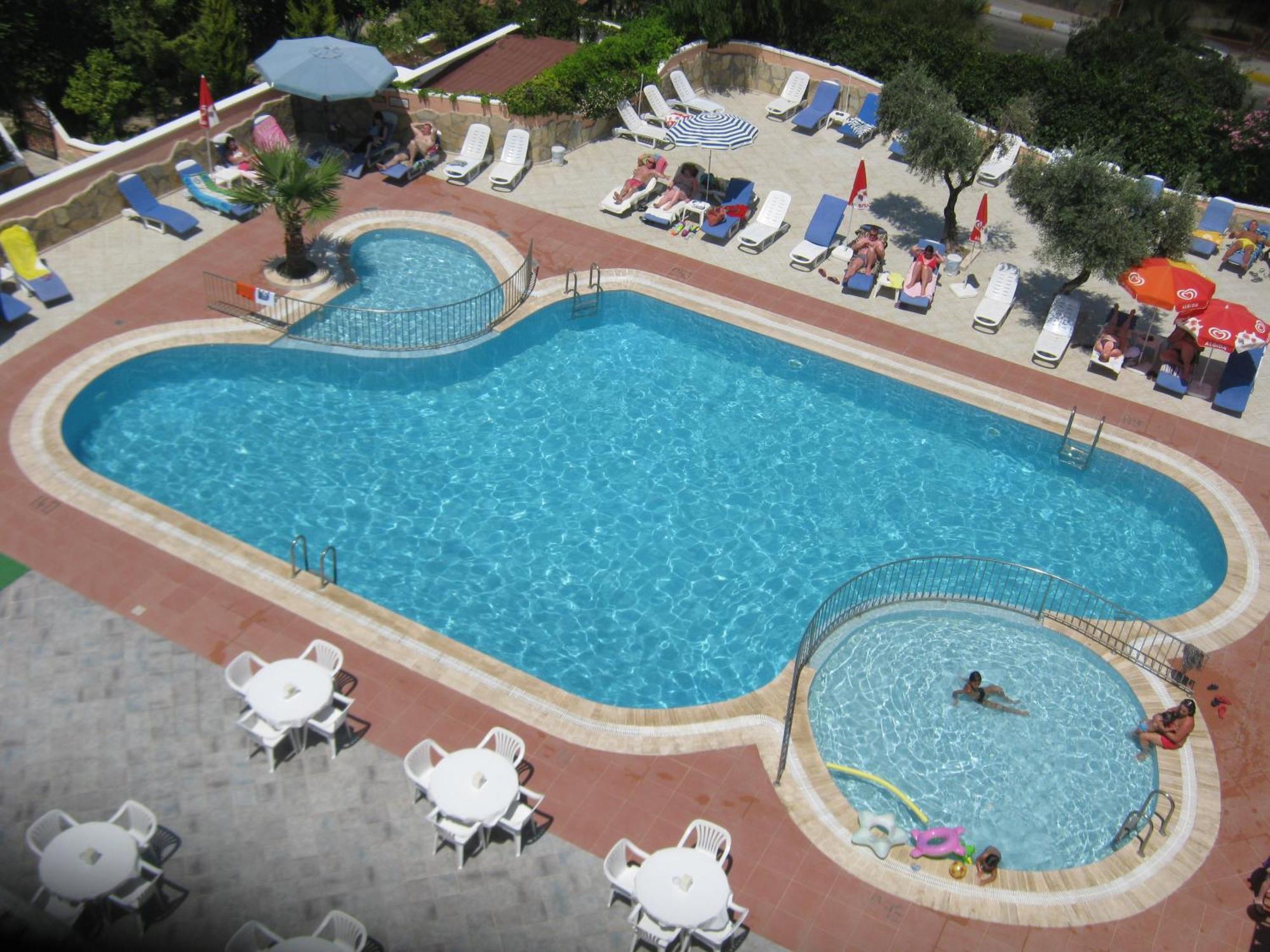 Oya Family Suites Kusadası Extérieur photo