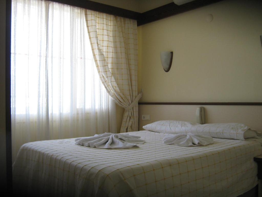 Oya Family Suites Kusadası Chambre photo