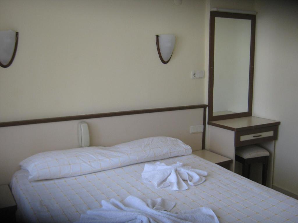 Oya Family Suites Kusadası Chambre photo
