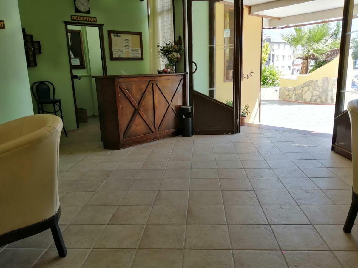 Oya Family Suites Kusadası Extérieur photo